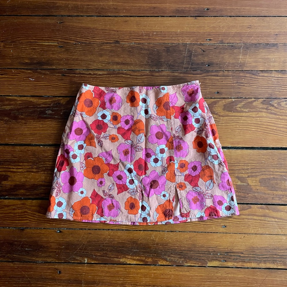 NWT Urban Outfitters Pink/Orange Floral Linen Mini Skirt